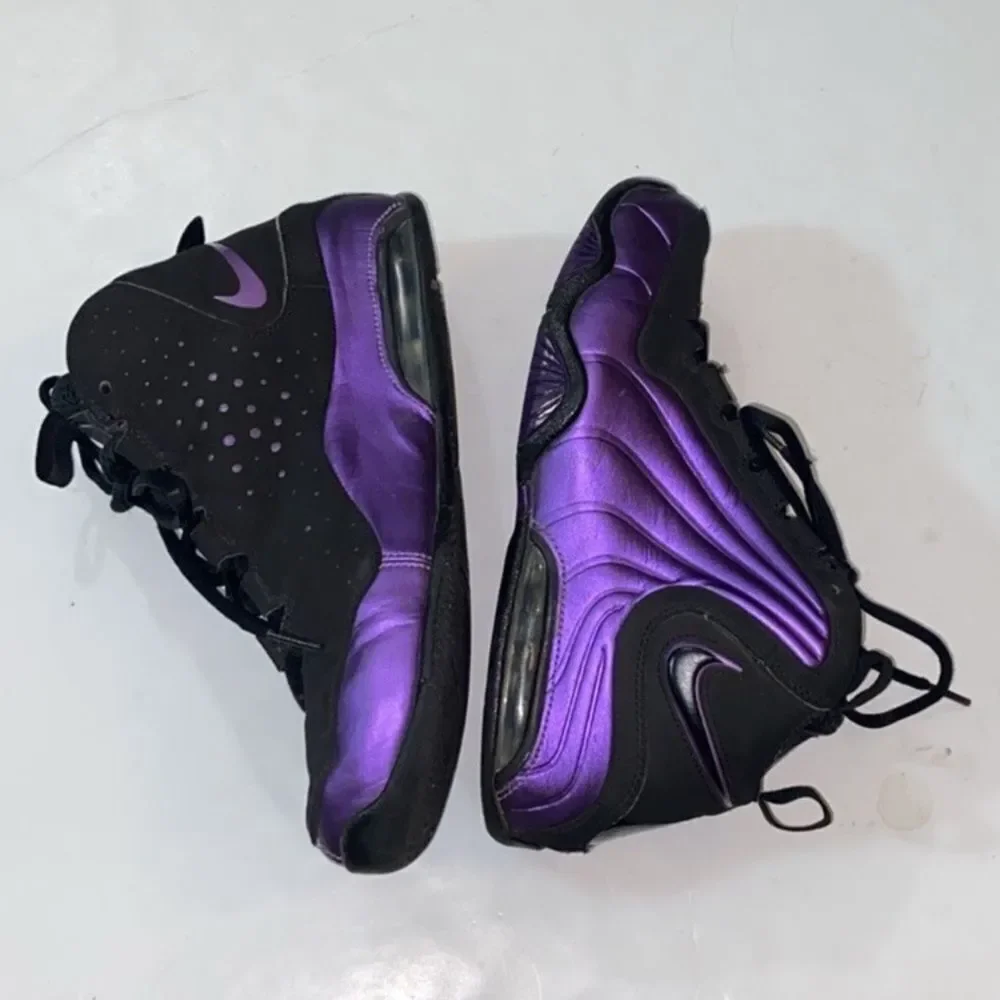 Nike Air Max Wavy GS Basketball Kids Sneakers in Black and Purple Sz5.5Y Unisex